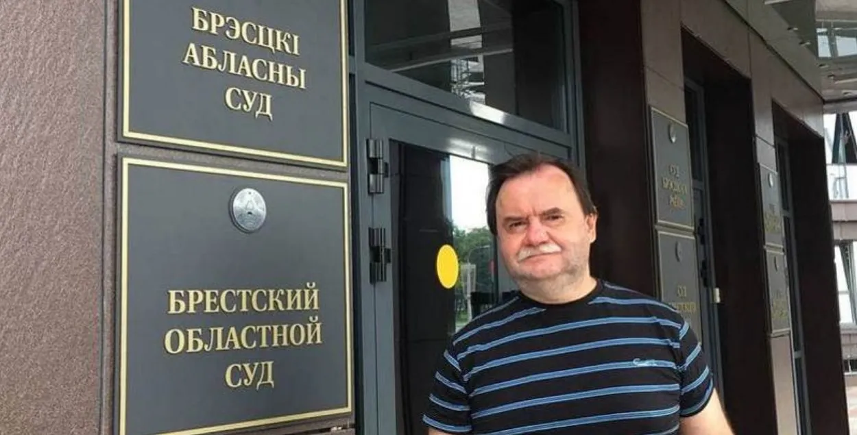 Журналіста Алега Супрунюка прыгаварылі да трох гадоў пазбаўлення волі
