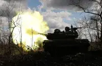 Военные
