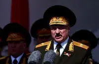 Александр Лукашенко в военной форме / Лукашэнка ў вайсковай форме