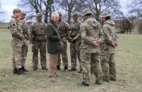 Король среди военных / https://twitter.com/DefenceHQ
