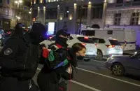 Задержание участницы протестной акции в Санкт-Петербурге, 21 сентября 2022-го / reuters.com
