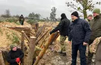 "Усе 229 кіламетраў з Рэспублікай Беларусь умацоўваюцца настолькі, каб расійскія войскі не змаглі прайсці ўглыб нашага рэгіёна"
