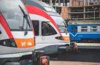 Поезда, иллюстративное фото
