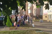 Очередь за водой в Минске в Сухарево / Еврорадио​