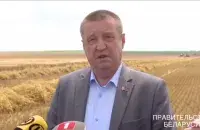 Вице-премьер Леонид Заяц в поле
