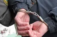 Наручники, иллюстративное фото
