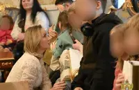 Дети в посольстве Катара
