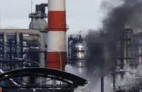 Из-за атак беспилотников переработка нефти в РФ сокращается
