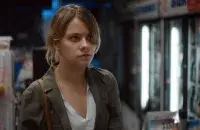 Даша Некрасова в фильме "Мягкость тел"
