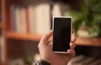 Мобильный телефон
