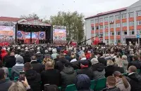 Лукашенко предложил выращивать персики
