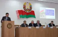Выступает Валерий Вакульчик
