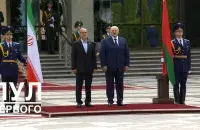 Александр Лукашенко встречает Масуда Пезешкиана во Дворце Независимости
