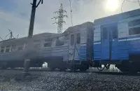 Поезд, в который попал российский дрон

