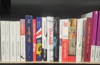 В новом книжном магазине можно отыскать множество изданий белорусскоязычной литературы
