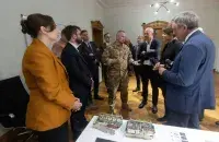 Европейским послам показали компоненты российских ракет
