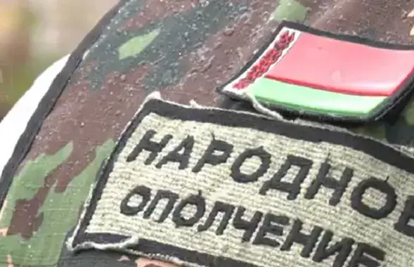 В отряде "народного ополчения" и председатель сельского исполкома / Cкриншот с видео ТРК "Брест"
