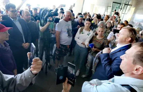 Андрей Ищенко объявил голодовку протеста. Фота: newsvl.ru