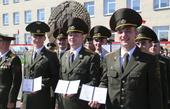 Выпускнікі беларускай Ваеннай акадэміі / Мінск-навіны
