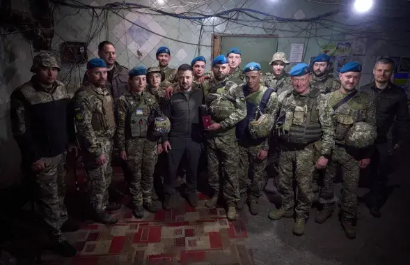 Уладзімір Зяленскі і ўкраінскія вайскоўцы / t.me/V_Zelenskiy_official/
