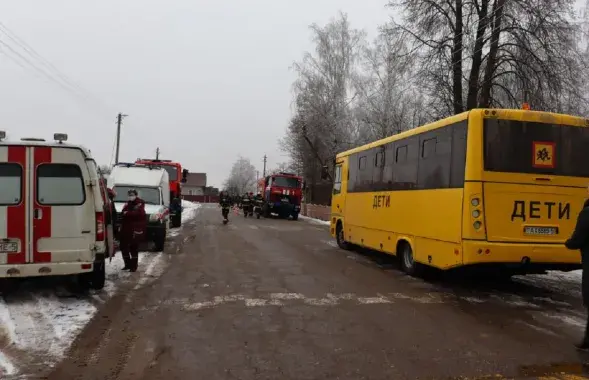 В школу приехали медики и спасатели / cherven.by
