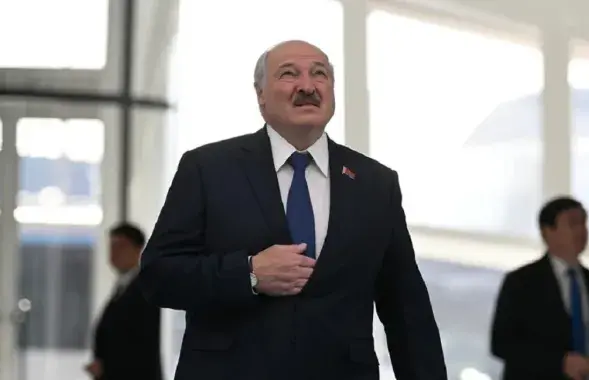 Александр Лукашенко считает дни до какой-то даты / kommersant.ru
