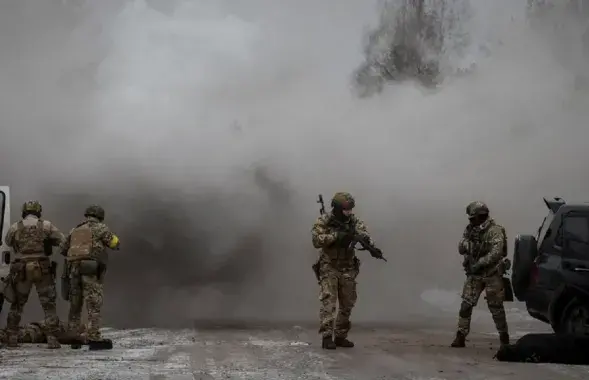 Затрыманне "дыверсантаў" / Reuters
