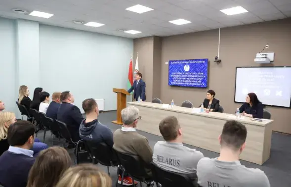 Игорь Марзалюк выступает в Республиканском центре олимпийской подготовки по шахматам и шашкам / sb.by
