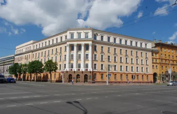 Беларуская дзяржаўная акадэмія мастацтваў / "Вікіпедыя"