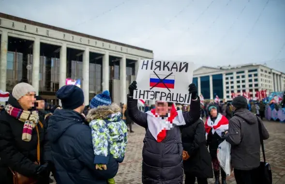 Двухгаловы арол або герб "Пагоня" &mdash; вось у чым пытанне / Еўрарадыё