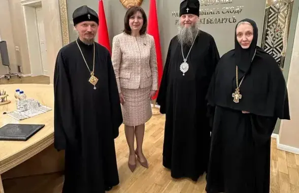 Игуменья Гавриила — крайняя справа / t.me/bondareva_bez_kupjur
