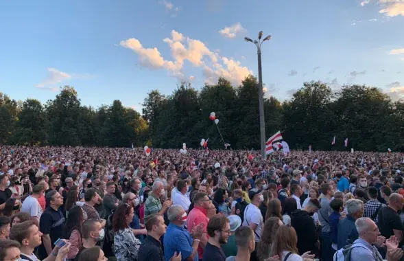 Море людей / Еврорадио