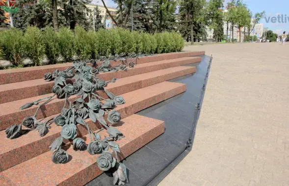 Memorial at Nyamiha / vetliva.by