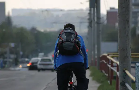 По дороге без гаджета, капюшона и электросамоката: объясняем, как изменятся ПДД