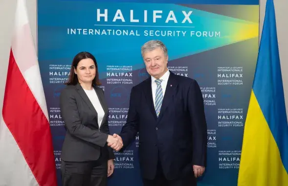 Святлана Ціханоўская з Пятром Парашэнкам / twitter.com/poroshenko
