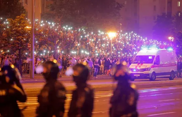 Так начинались протесты. Вечер 9 августа 2020-го в Минске / Reuters