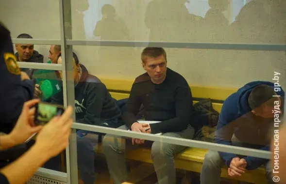 Падчас суда над удзельнікамі "Рабочага руху" /gp.by

