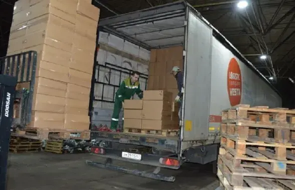 Разгрузка кантрабанды / ctu.customs.gov.ru
