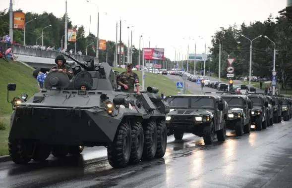 Белорусская военная техника / Еврорадио, иллюстративное фото
