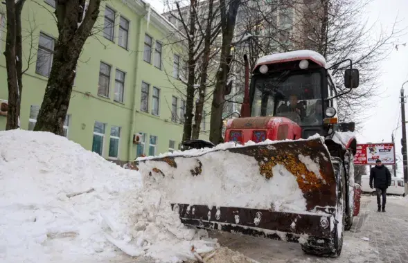 Барацьба са снегам у Мінску / sb.by
