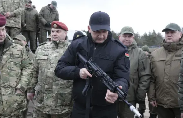 Министр внутренних дел Иван Кубраков похож на "потенциального радикала" / sb.by
