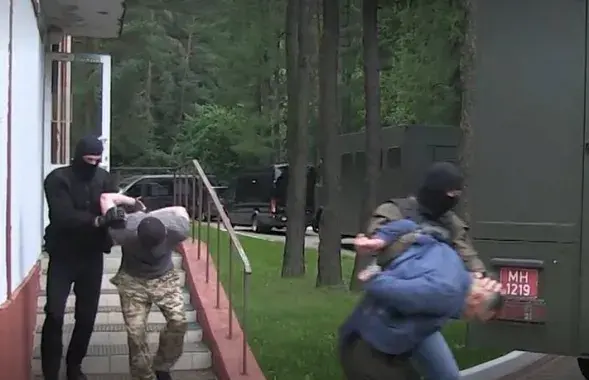 Задержание россиян в Беларуси / Скриншот с видео "Беларусь 1"​