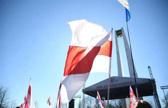 Лозунг "Жыве Беларусь" цяпер лічыцца нацысцкай сімволікай / Еўрарадыё
