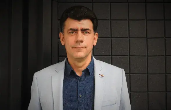 Павел Усаў
