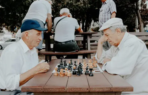 На пенсіі
