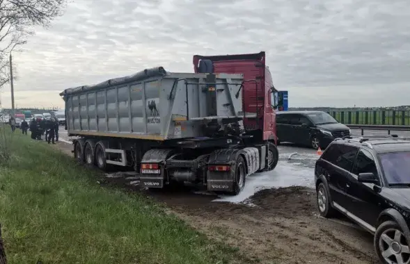 Авария под Минском с участием автобуса и фуры
