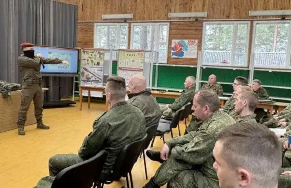 Спецназаўцы вучылі ўдзельнікаў збораў тэрабароны аказанню першай дапамогі параненым
