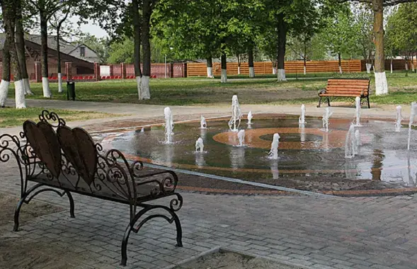 Фонтан в Клецке в прошлые годы
