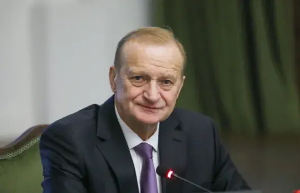 Владимир Гусаков

