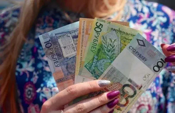 Колькі беларусаў атрымлівае заробак меншы за 500 рублёў
